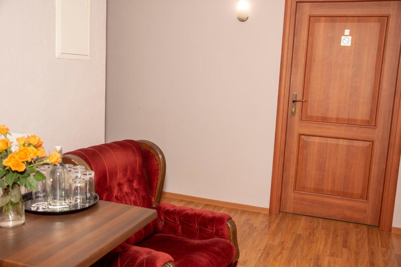 Weranda Rooms Tychy Bagian luar foto
