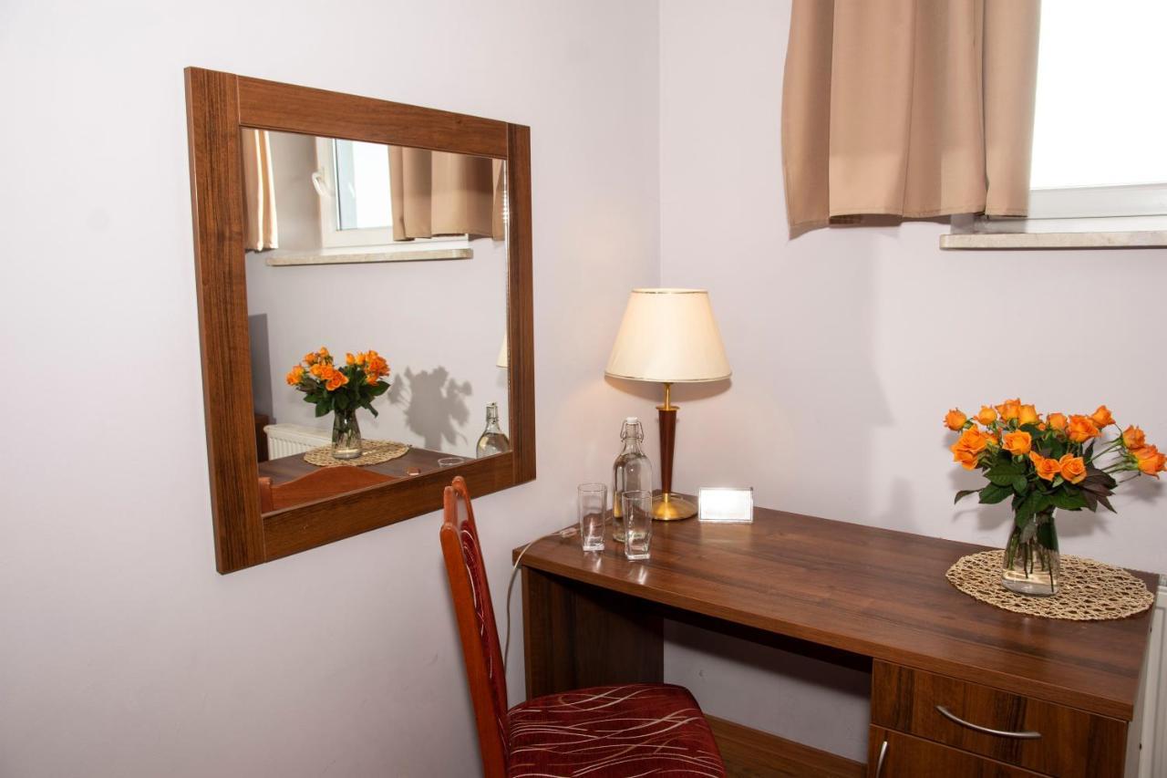 Weranda Rooms Tychy Bagian luar foto