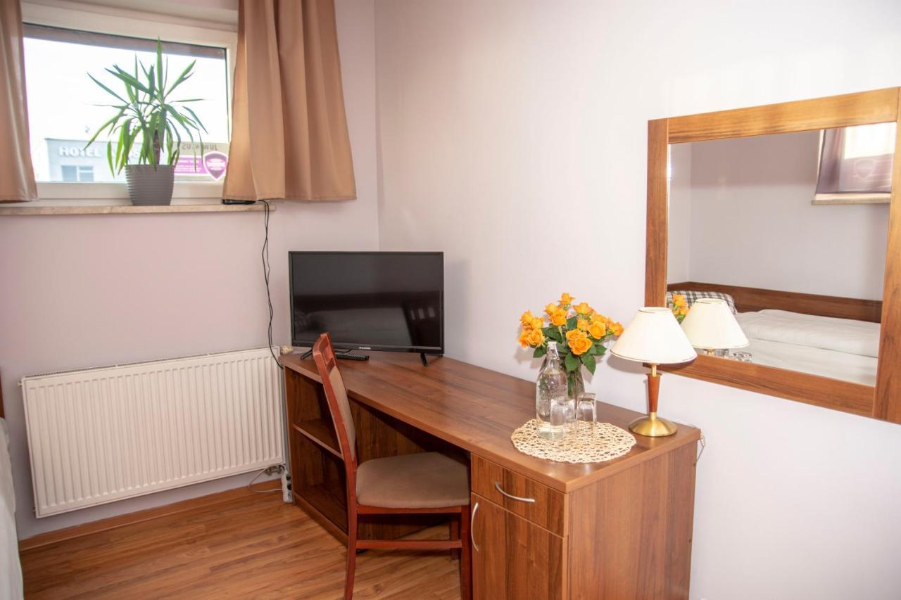 Weranda Rooms Tychy Bagian luar foto