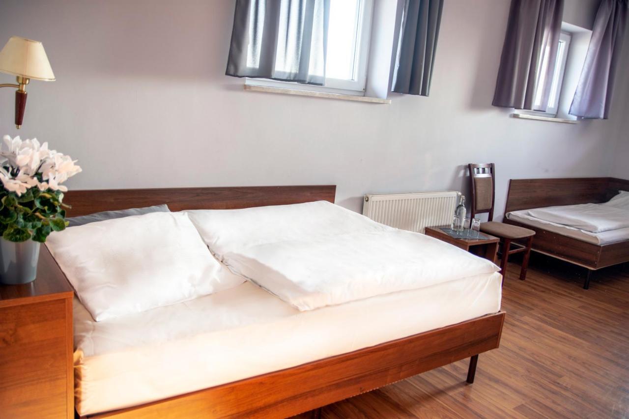 Weranda Rooms Tychy Bagian luar foto